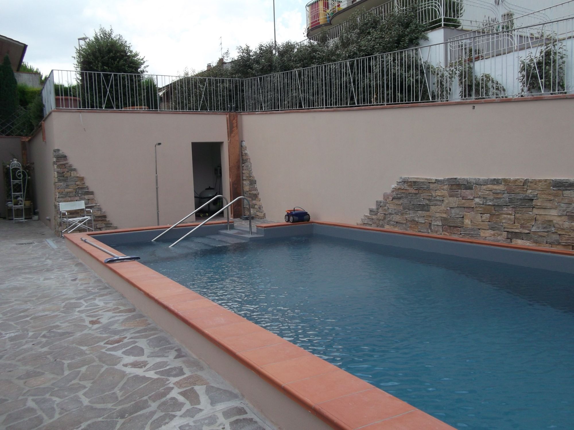 PISCINA, Loc. Caterozzoli, Poggibonsi (SI)